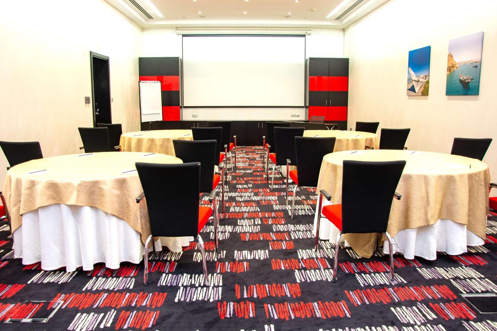 Radisson Blu Hotel & Resort, Сухар Екстер'єр фото Meeting room