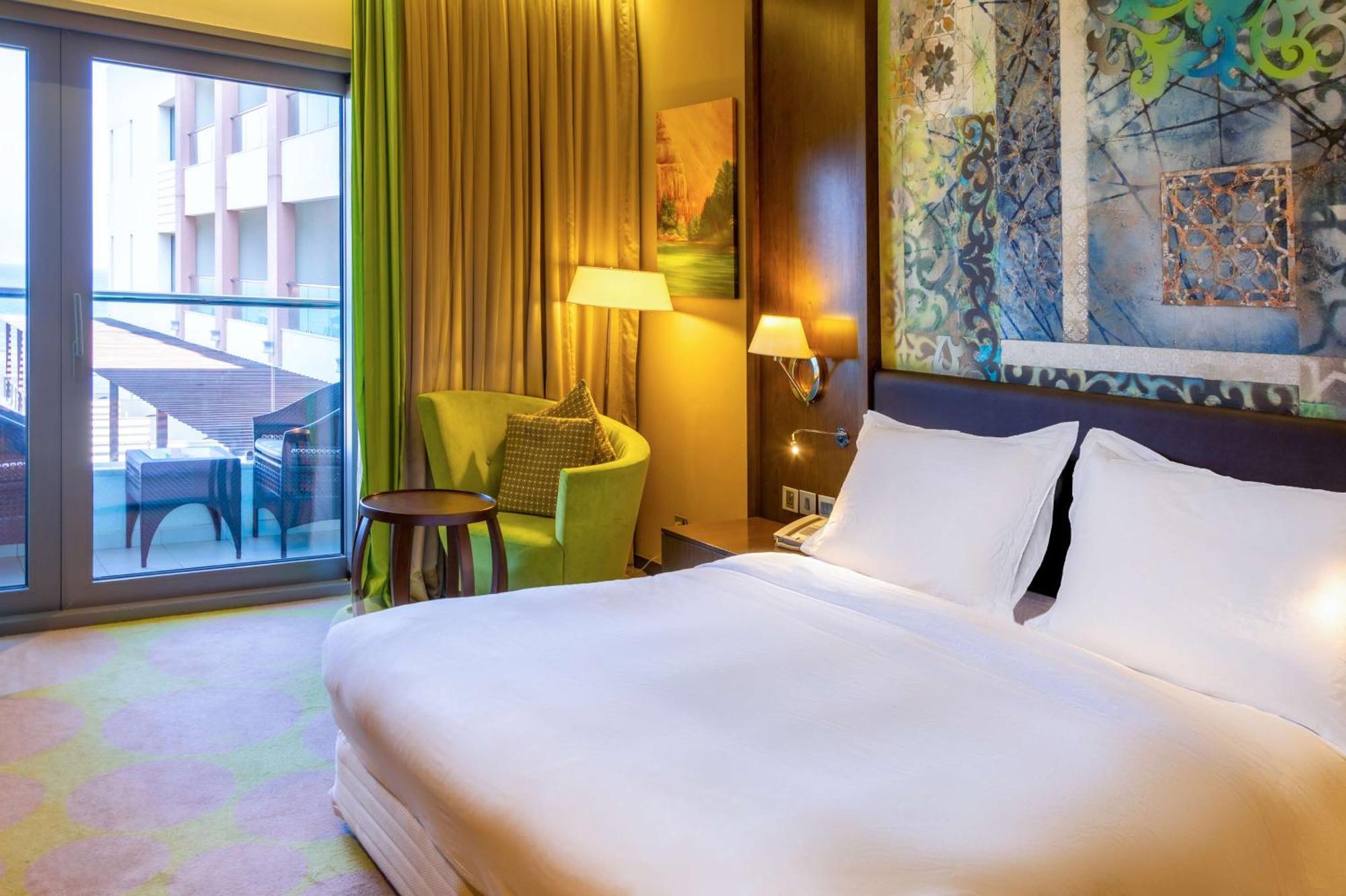 Radisson Blu Hotel & Resort, Сухар Екстер'єр фото A room at the hotel